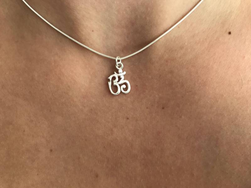 sterling Silber Om Halskette Aum Peace Ohm Om Schmuck Anhänger Religiöse von KyperCo