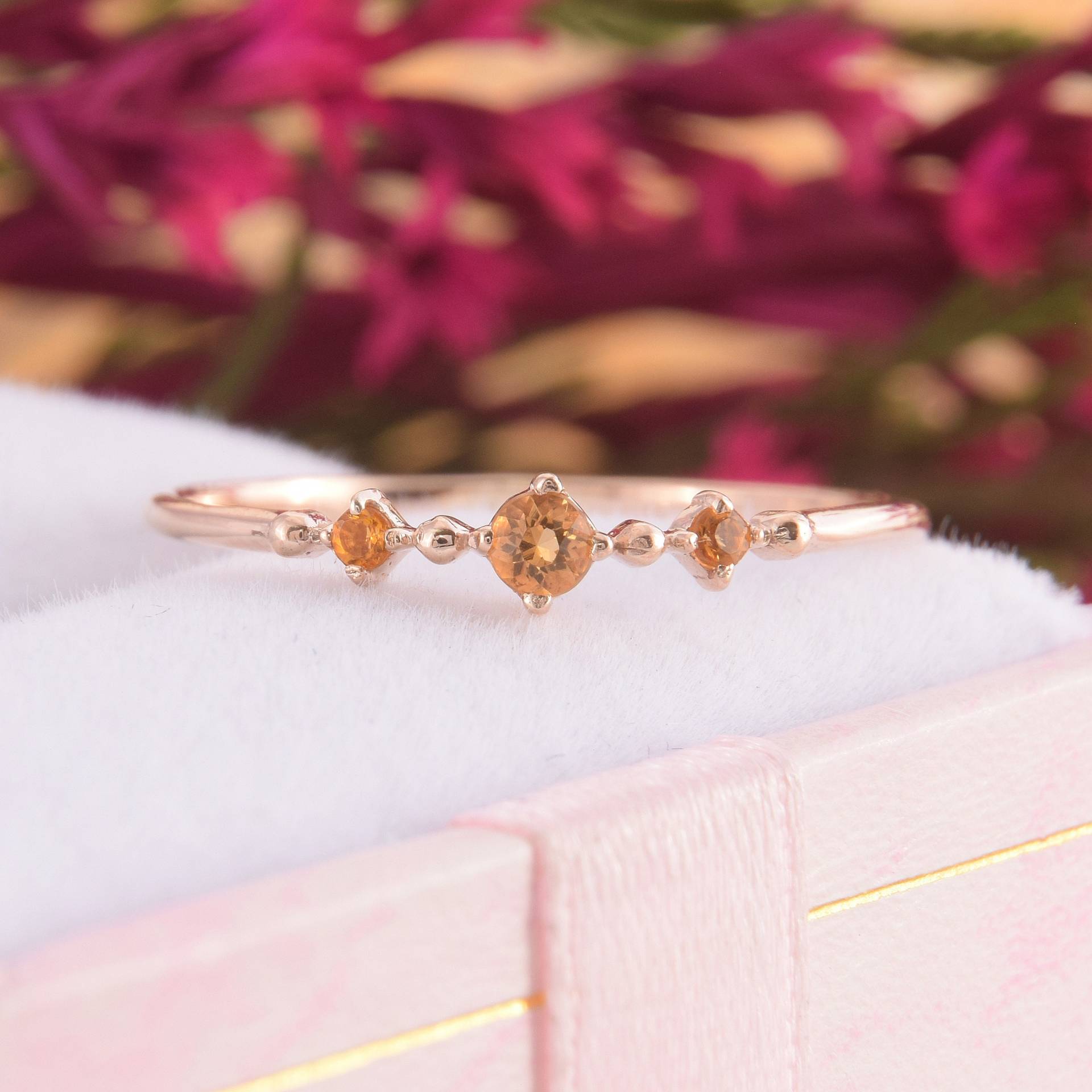 14K Roségold Citrin Versprechen Ring Für Sie, Damen Gold Ring, Zierliche Frauen Zarter Kleiner Sie von KzKJewel