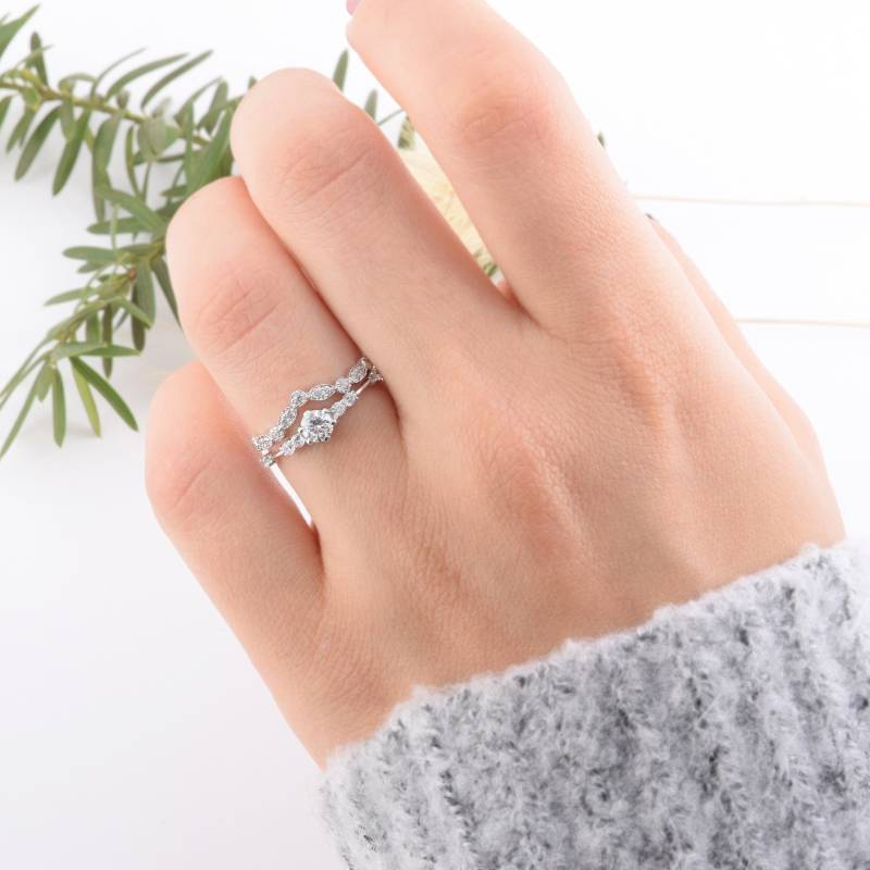 14K Solide Weißgold Art-Deco-Trauringe, Einzigartige Kleine Und Zierliche Eheringe, Antike Trauringe, Gold-Brautringe von KzKJewel