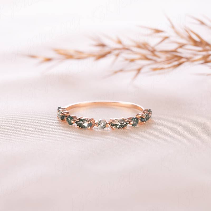Einzigartiger Minimalist 14K Rose Gold Moosachat Trauring, Zierlicher Kleiner Frauen Ring von KzKJewel