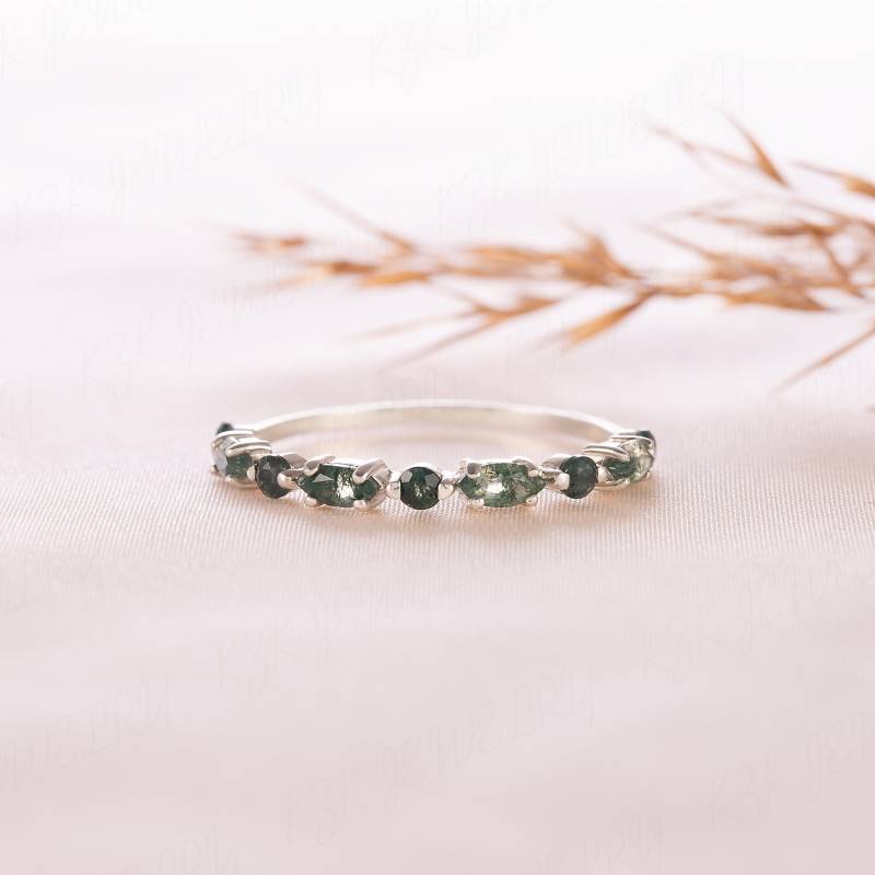 Zierliche Minimalist 14K Weißgold Moosachat Ehering, Kleine Winzige Frauen Natürliches Ring Gold von KzKJewel