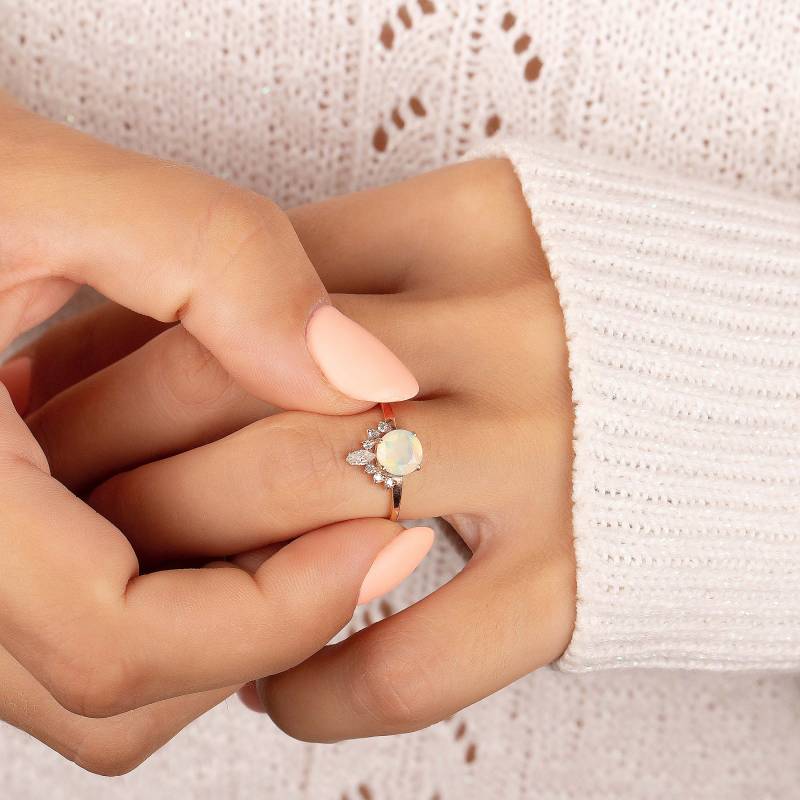 Zierlicher Art-Deco-Opal-Verlobungsring, Frauen-Opal-Verlobungsring, Opal-statement-Ring, Opal-Jubiläumsring Geschenk, Opalschmuck von KzKJewel