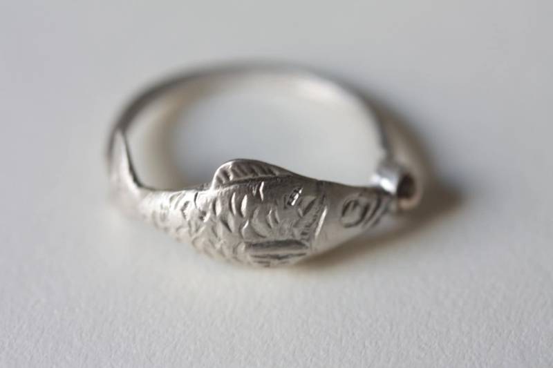 Handgefertigter „Pesciolino"-Ring Aus 925Er Silber Mit Bronzener „Blase". Ring „Fisch" Handgefertigt 925 Sterling „Blase" in Bronze von LABCORSOSANGOTTARDO3