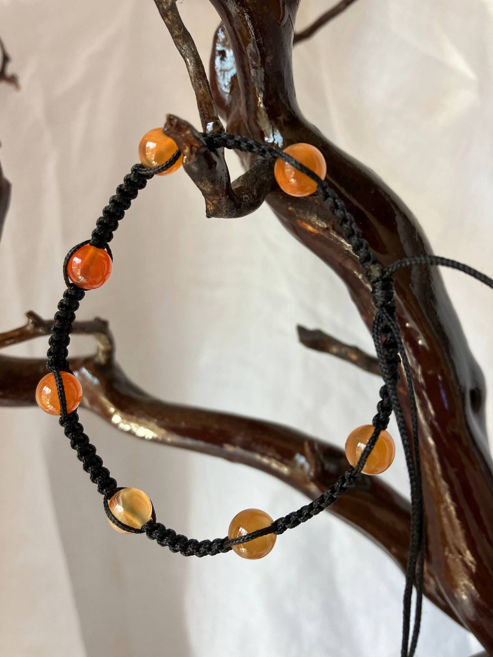 Karneol Makramee Schlupfknoten Armband Karneol Makramee Schlupfknoten Armband von LABjewelrydesigns