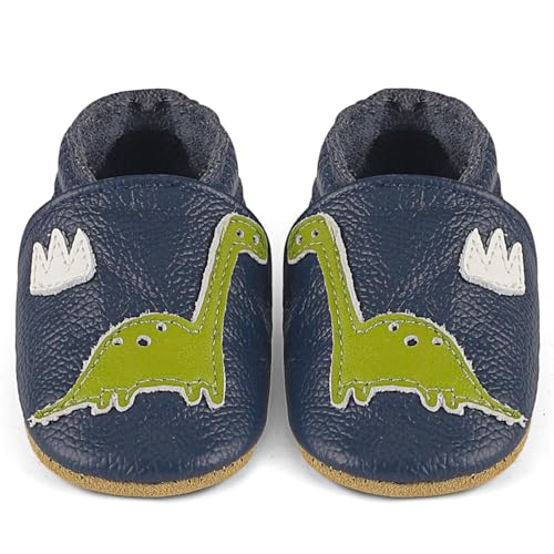 LACOFIA Baby Hausschuhe Leder für Jungen Mädchen Krabbelschuhe rutschfeste Weiche Sohle Baby Lederschuhe Lauflernschuhe Grün Dinosaurier 12-18 Monate von LACOFIA