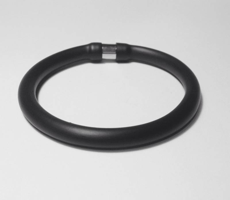 Herren Matte Black Rubber Armband Oder Halskette Mit Locking-Magnetverschluss Herren Matte Black Rubber Armband Oder Halskette Mit Locking-Magnetverschluss von LAJewelryStudio