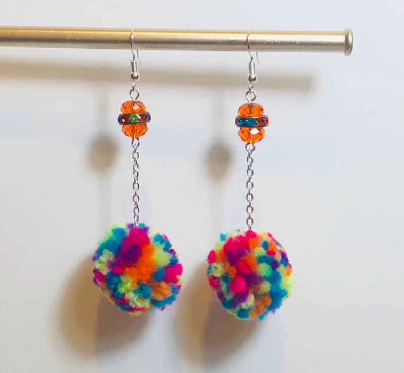 Regenbogen Burst Pom-Pom Baumeln Ohrringe Regenbogen Burst Pom-Pom Baumeln Ohrringe von LAJewelryStudio