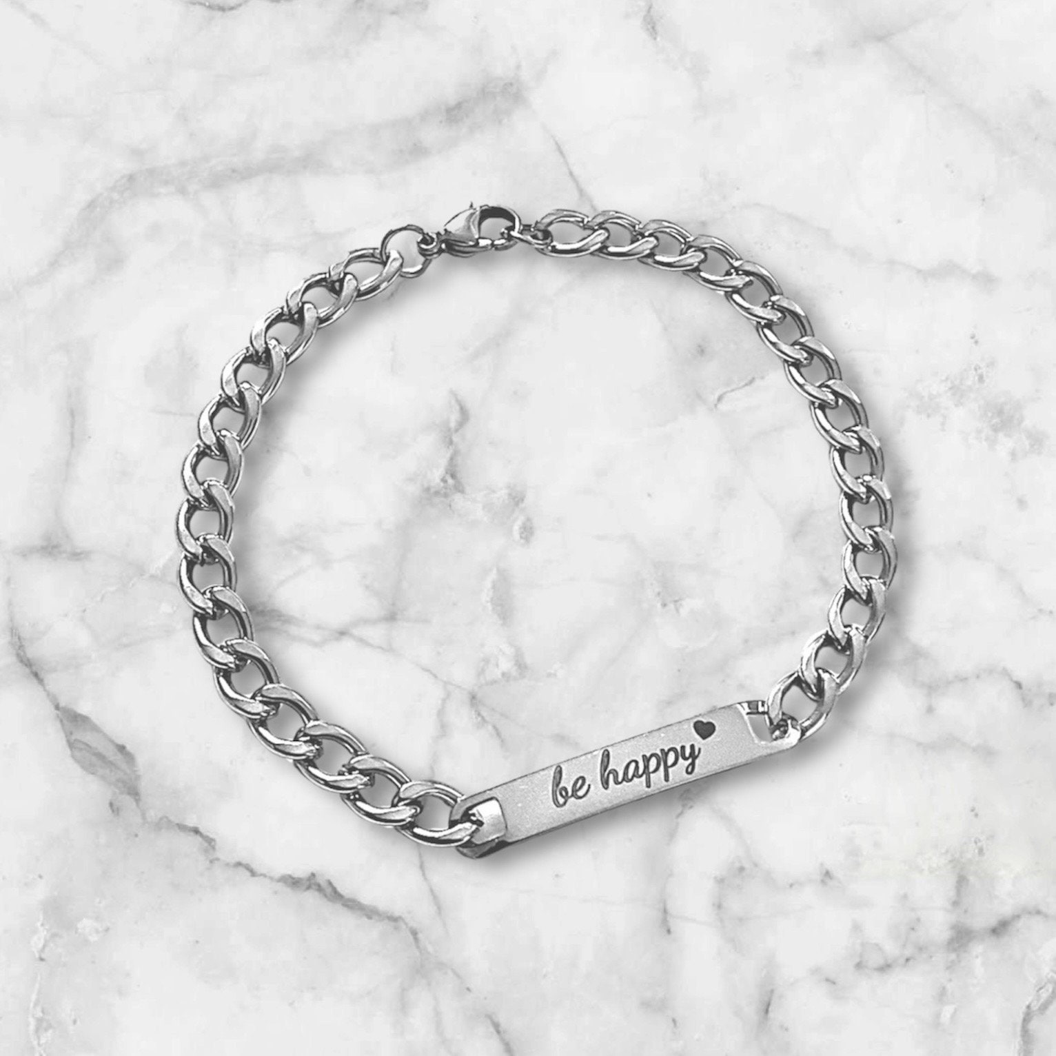 Namensarmband Mit Gravur Edelstahl Silber Buchstabenarmband Armkettchen Geschenkidee Damen Elegant Hochwertig Rostfrei von LAKASTgeschenkideen