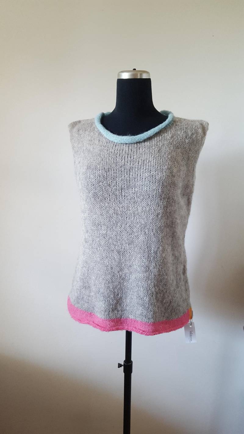 Pullunder Top Alpaka Seide Handgestrickt Farbige Ränder von LALAcrea