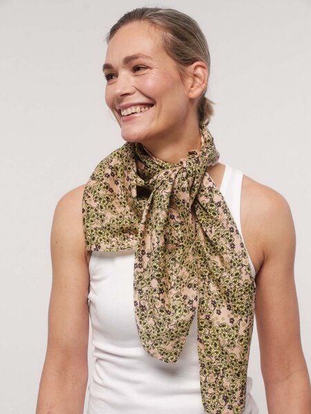 LANIUS Tuch Print Flower Field aus TENCEL von LANIUS