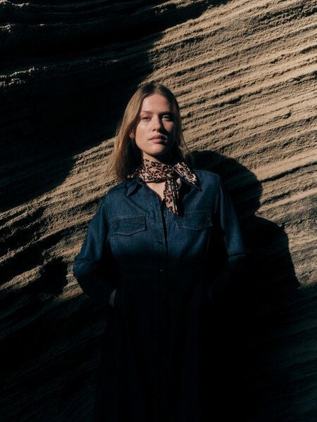 LANIUS Tuch Print Leo aus TENCEL Lyocell von LANIUS