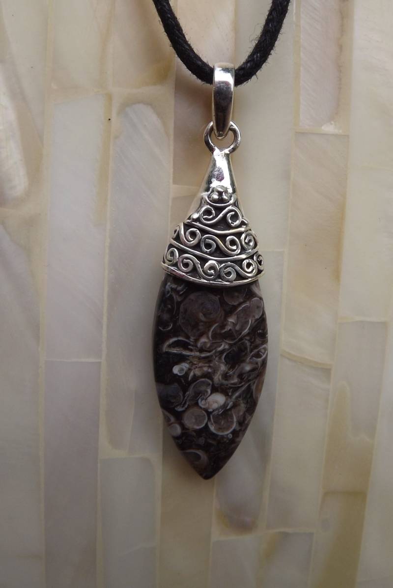 Turitella Jaspis Sterling Silber Anhänger von LARIMAR