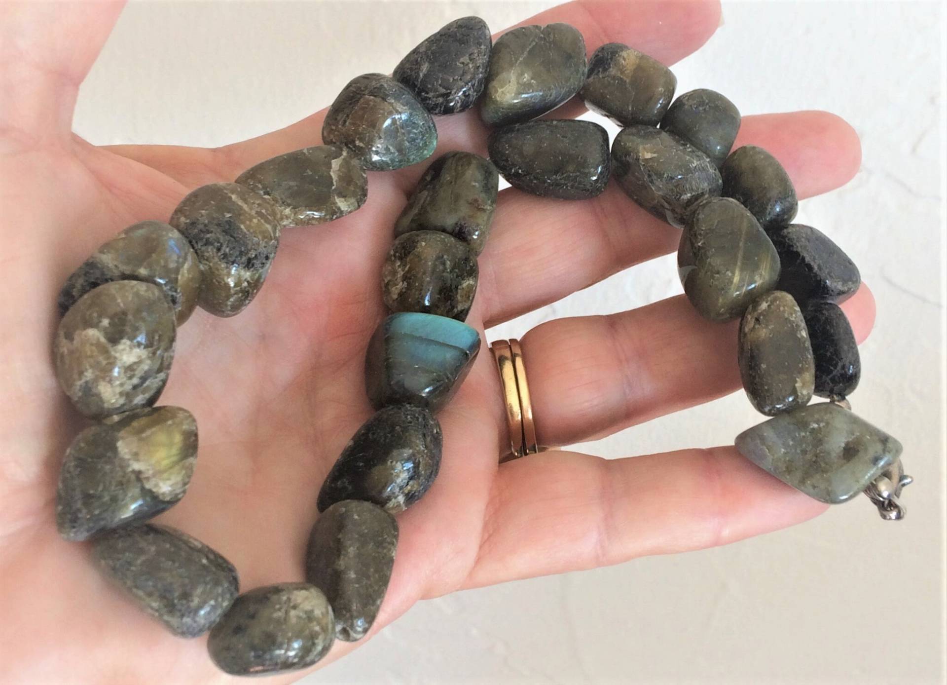 Neu Echte Labradorit Kette Große 12mm-18mm Weiche Facettierte Nugget Perlen Silber 16 Zoll Große Kieselgröße Oder Für Perlenstrang Diy Projekte Neu Echte Labradorit Kette Große 12mm-18mm Weiche Facettierte Nugget Perlen Silber 16 Zoll Große Kieselgröße Oder Für Perlenstrang Diy Projekte von LARIMARandTURQUOISE