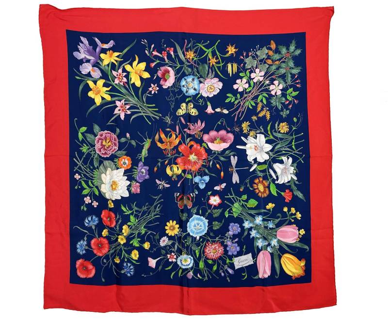 Gucci Red Navy Floral Seidenschal Gucci Red Navy Floral Seidenschal von LARVintage