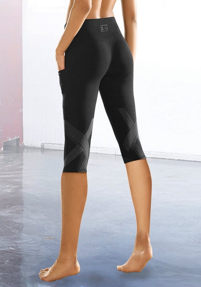 LASCANA ACTIVE Caprileggings mit optischen Reflektortprint und Handytasche von LASCANA ACTIVE