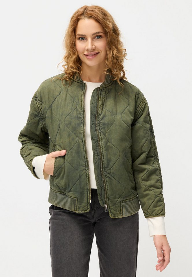 LASCANA Steppjacke in modischer Optik mit Taschen, Bomber-Design von LASCANA