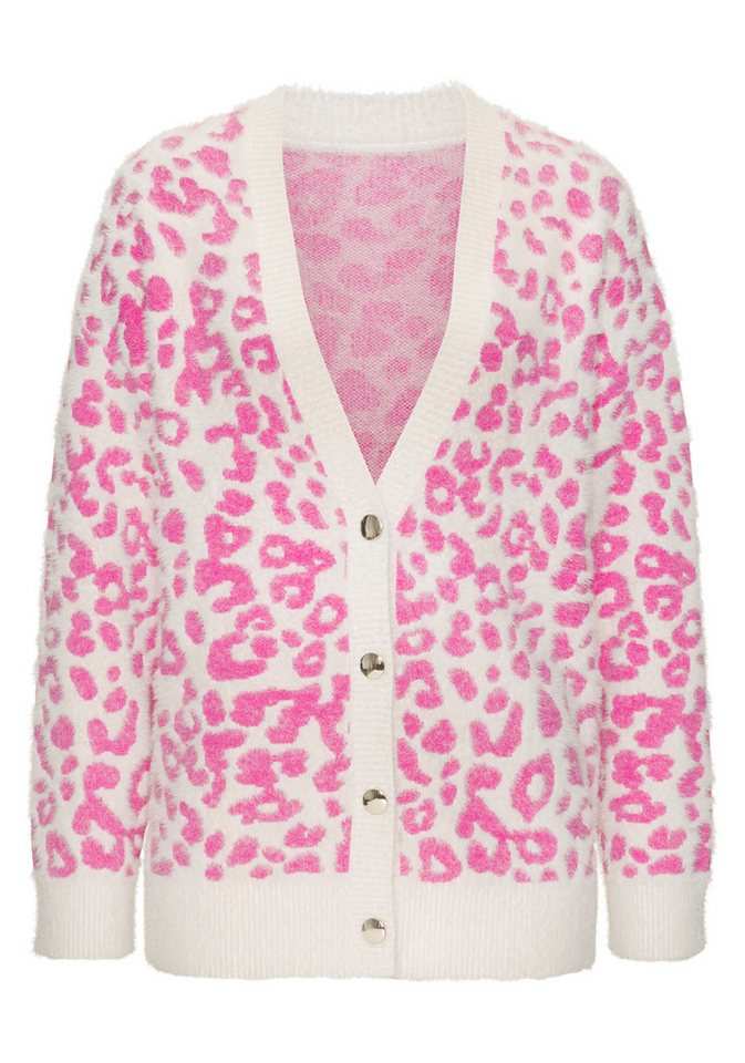 LASCANA Strickjacke mit Leomuster in flauschiger Qualität von LASCANA