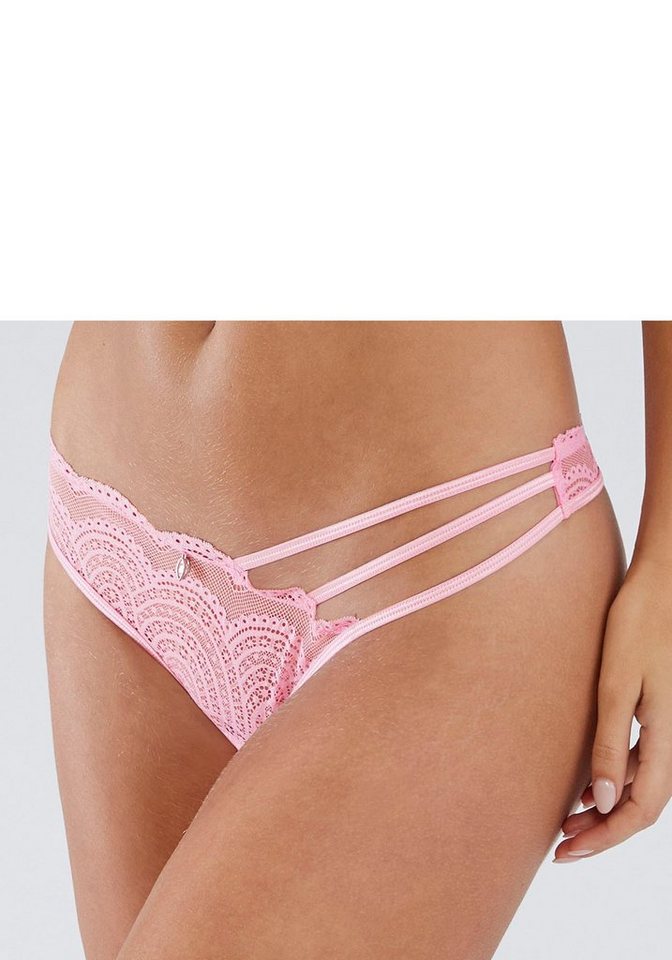 LASCANA String Kira mit recyceltem Polyamid in der Spitze von LASCANA