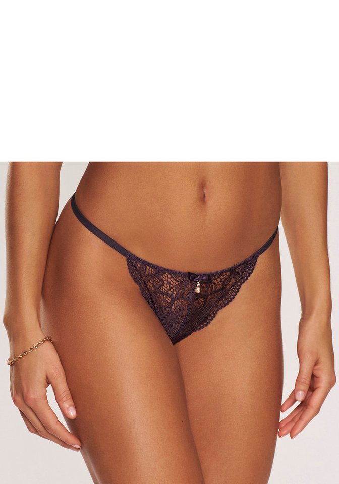 LASCANA String Nikoletta aus floraler Spitze mit Accessoire in Perlenoptik von LASCANA