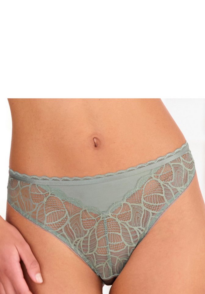 LASCANA Stringpanty Alicia aus dezent transparenter Spitze von LASCANA