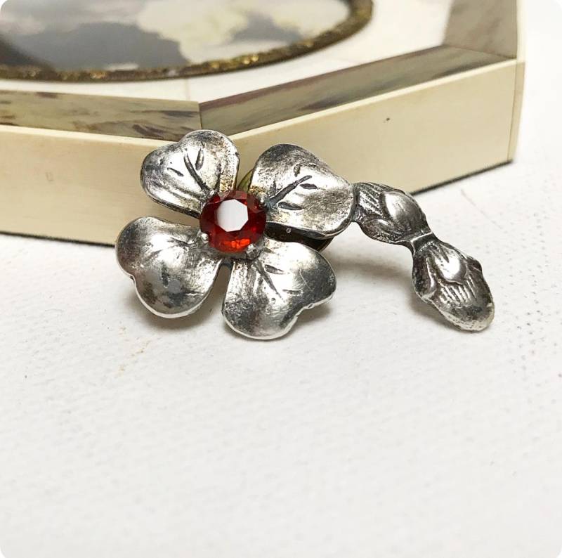 Art Deco 835 Silber Kleeblatt Pin Brosche/Antik Strassstein Brosche, Glücksbringer - Vierblättriges Schmuck von LASTWALLFLOWER