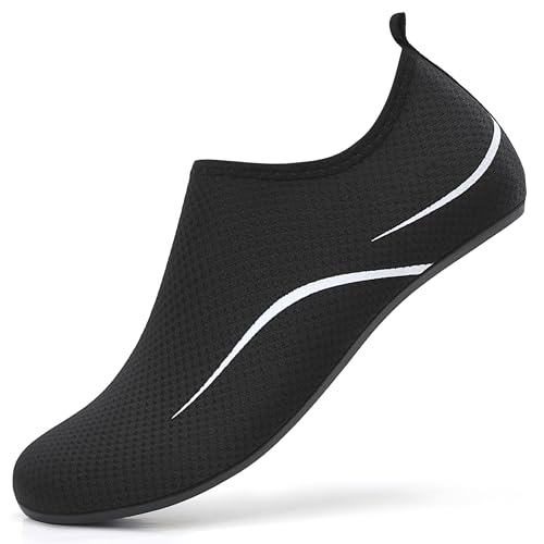 LATATL Badeschuhe Wasserschuhe Schnell Trocknend Schwimmschuhe Strandschuhe Aquaschuhe Surfschuhe Leicht Barfußschuhe Tauchschuhe Wassersportschuhe für Herren(Schwarz,45 EU) von LATATL