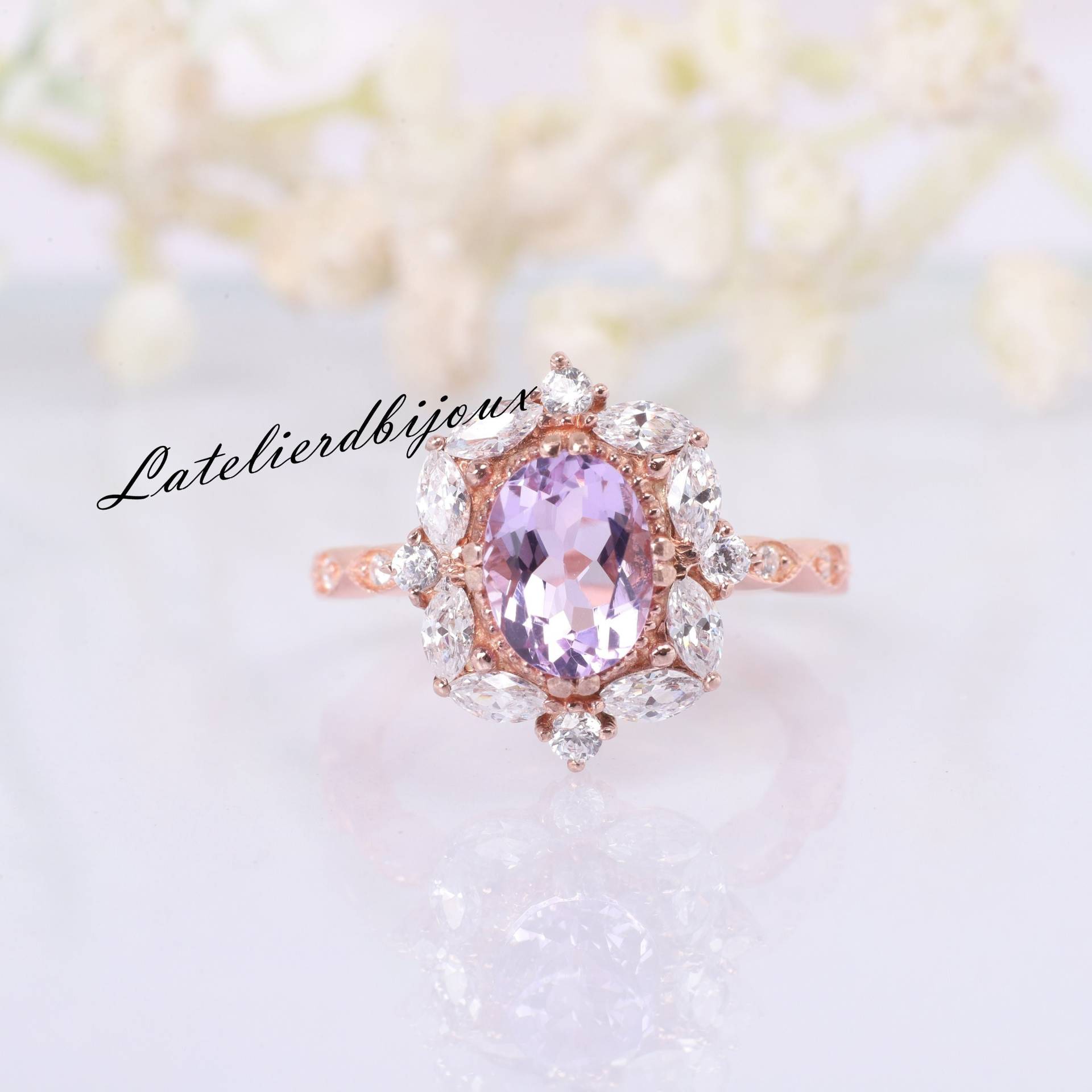 Ovalschliff Saphir Diamant Verlobungsring in 14K Roségold, Lavendel Cluster Ring, Lila Braut Ehering Geschenk Für Sie von LATELIERDBIJOUX