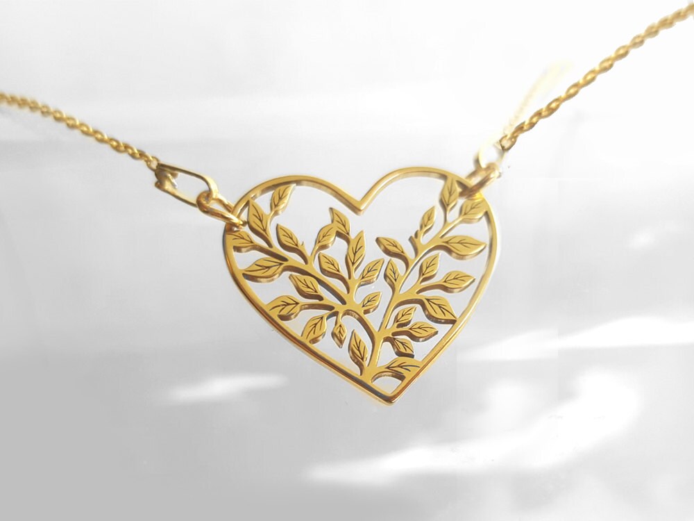 Elegante Vergoldete Herz - Halskette | Herzanhänger Schmuckgeschenk Für Damen Elegante Vergoldete Herz - Halskette | Herzanhänger Schmuckgeschenk Für Damen von LATIGGA