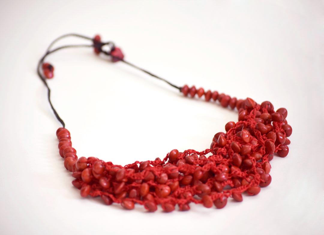 Handgemachte Rote Bohne Kette Statement Schmuck von LATINOACCESSORIES