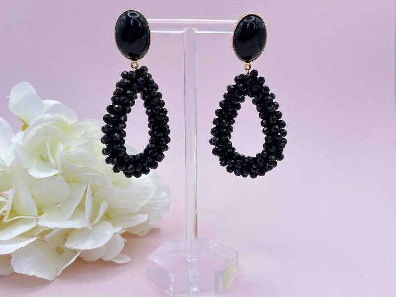 Glitzer Statement Ohrringe Mit Facettperlen Tropfen An Ohrsteckern Jade Cabochons in Schwarz - Laury Goes Côtes D'azure von LAURYLOVESPINK