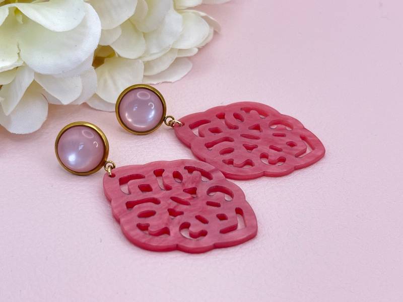 Leichte Ornamentohrringe, Hängeohrringe An Vergoldeten Steckern Rosa - Laury Goes Marrakesh von LAURYLOVESPINK