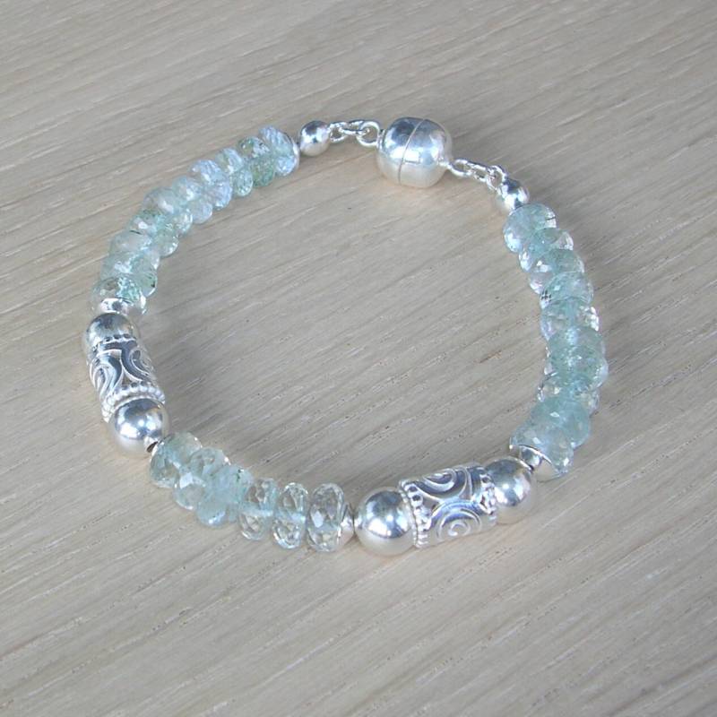 Bright Light Heaven" Aquamarin Silber Armband von LAYSONA