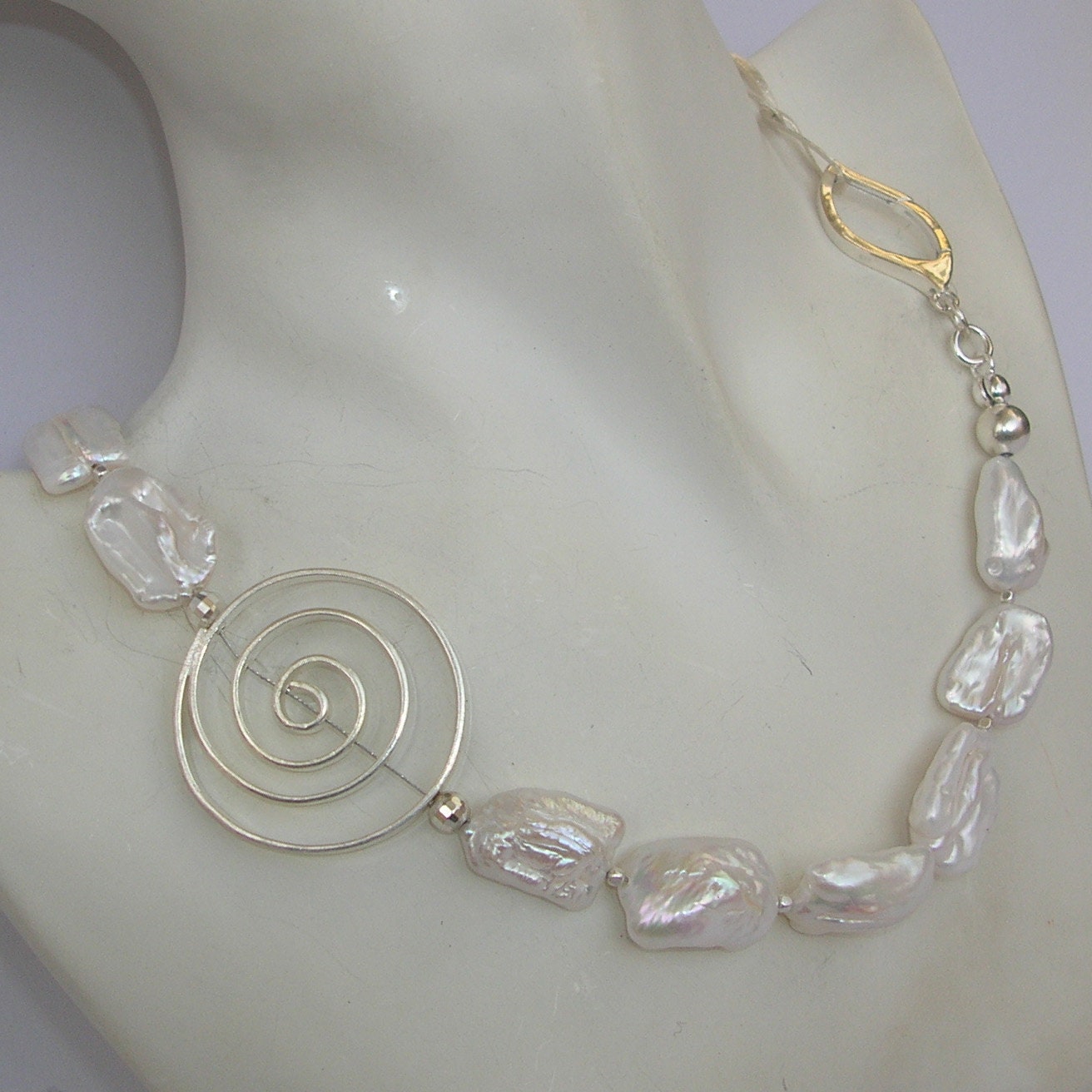 White Shiny Pearl" Zuchtperlen Silber Collier von LAYSONA