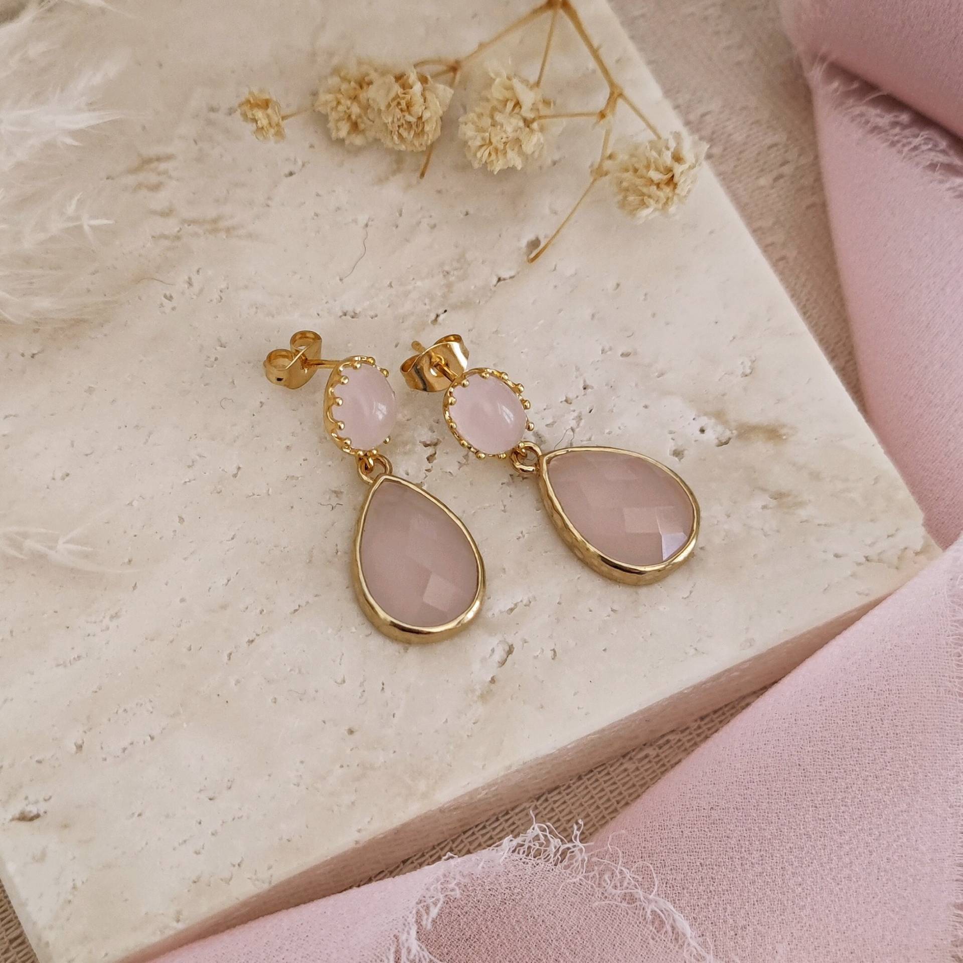 Rosa Opal Ohrhänger Vergoldete Teardrop Ohrringe Rosa Opal Ohrhänger Vergoldete Teardrop Ohrringe von LAcchiappasogni
