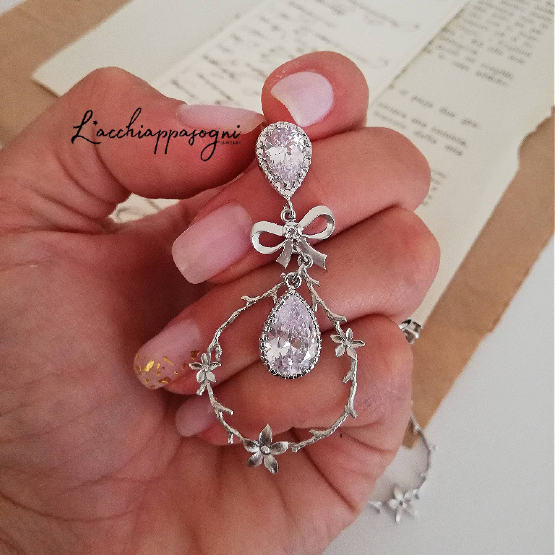 Royalcore Teardrop Chandelier Ohrringe Sterling Silber Ohrstecker // Princess Claudé Royalcore Teardrop Chandelier Ohrringe Sterling Silber Ohrstecker // Princess Claudé von LAcchiappasogni