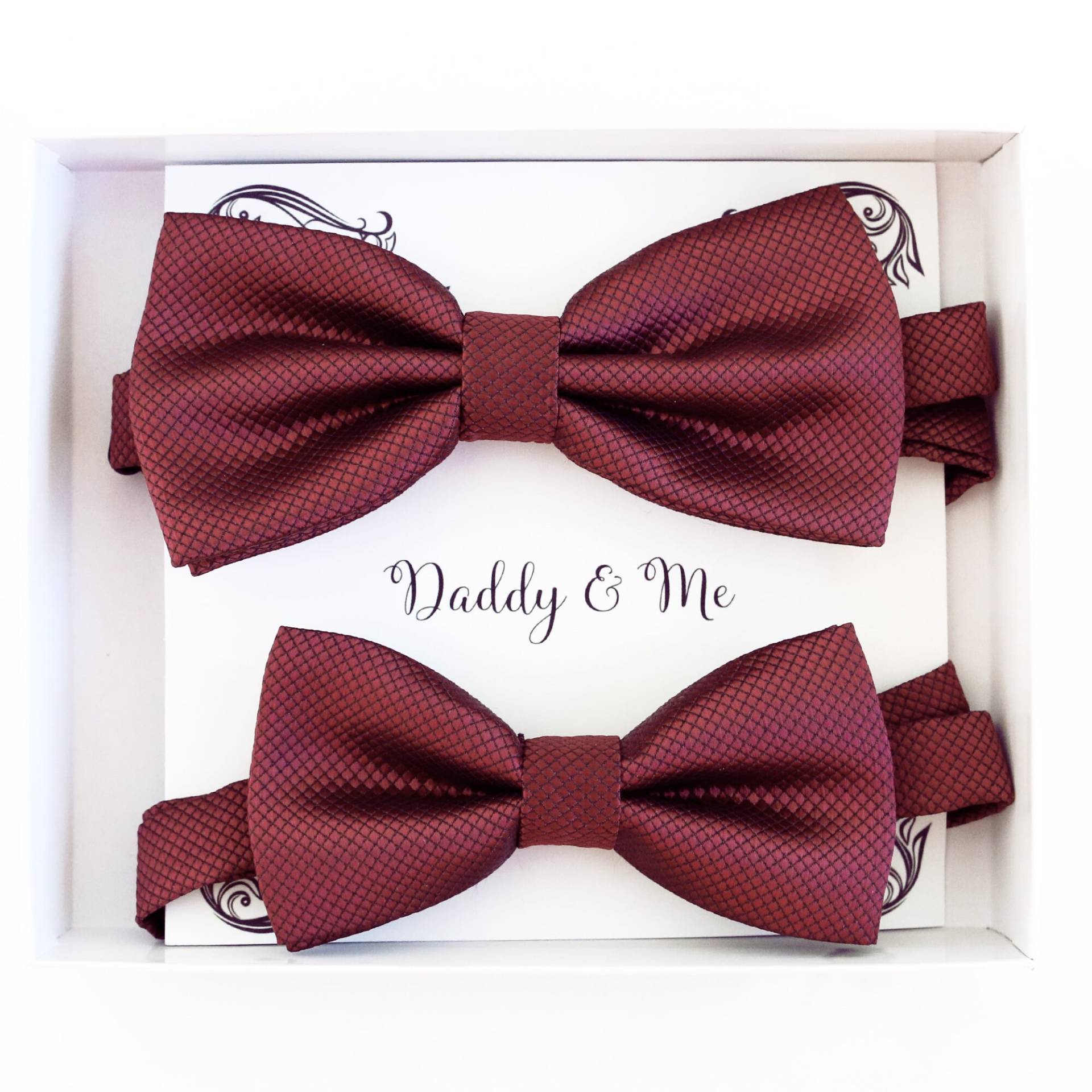 Burgund Fliege Set Papa Sohn, Opa Und Ich, Vater Sohn Passend, Erwachsene Kinder Fliege, 1. Geburtstag Weihnachtsgeschenk Verstellbare Vorgebundene Burgund Fliege Set Papa Sohn, Opa Und Ich, Vater Sohn Passend, Erwachsene Kinder Fliege, 1. Geburtstag Weihnachtsgeschenk Verstellbare Vorgebundene von LAhandmadeGift