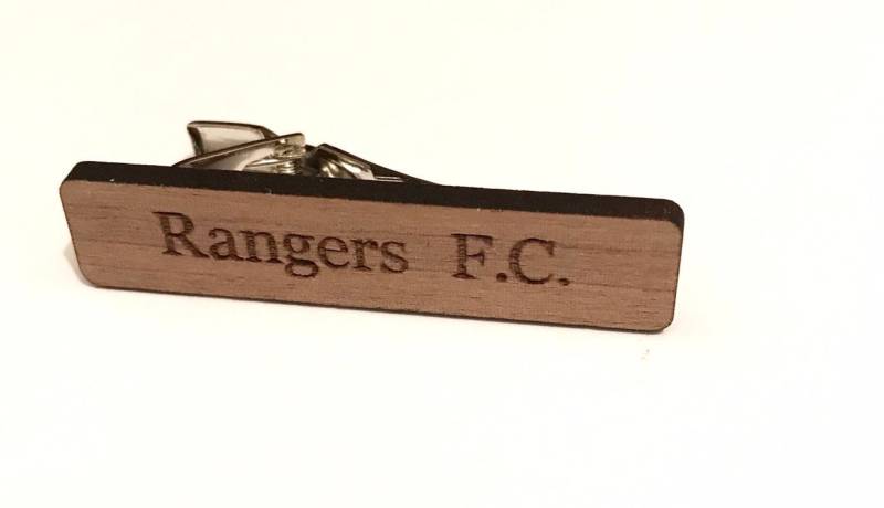 Krawattenklammer Spange Pin Laser Graviert Mit Ihrem Team Name..football Rugby Etc Krawattenklammer Spange Pin Laser Graviert Mit Ihrem Team Name..football Rugby Etc von LAtelierLaserProduct