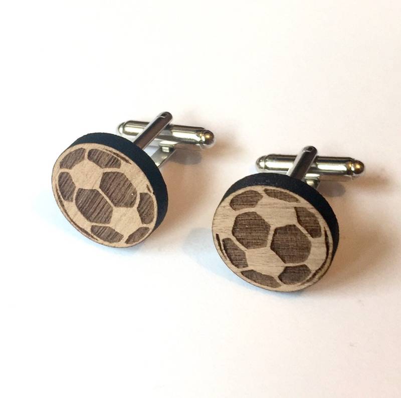 Manschettenknöpfe Mit Fußballmotiv Aus Holz von LAtelierLaserProduct