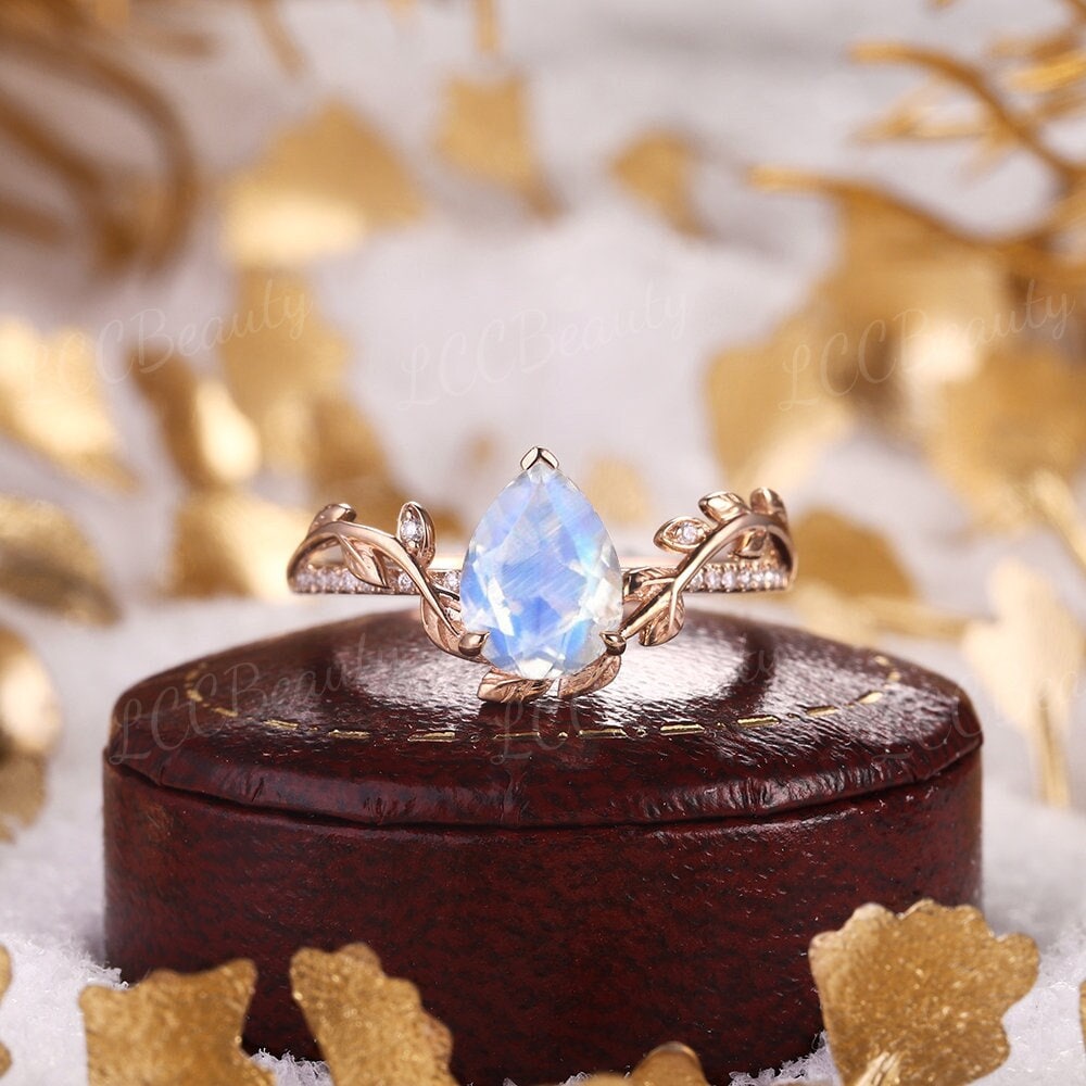 Einzigartige Blauer Mondstein Blumen Verlobungsring Frauen Rose Gold Blatt Ehering Geschwungene Rebe Design Ring Jahrestag Geschenk Handgemachte von LCCjewelry