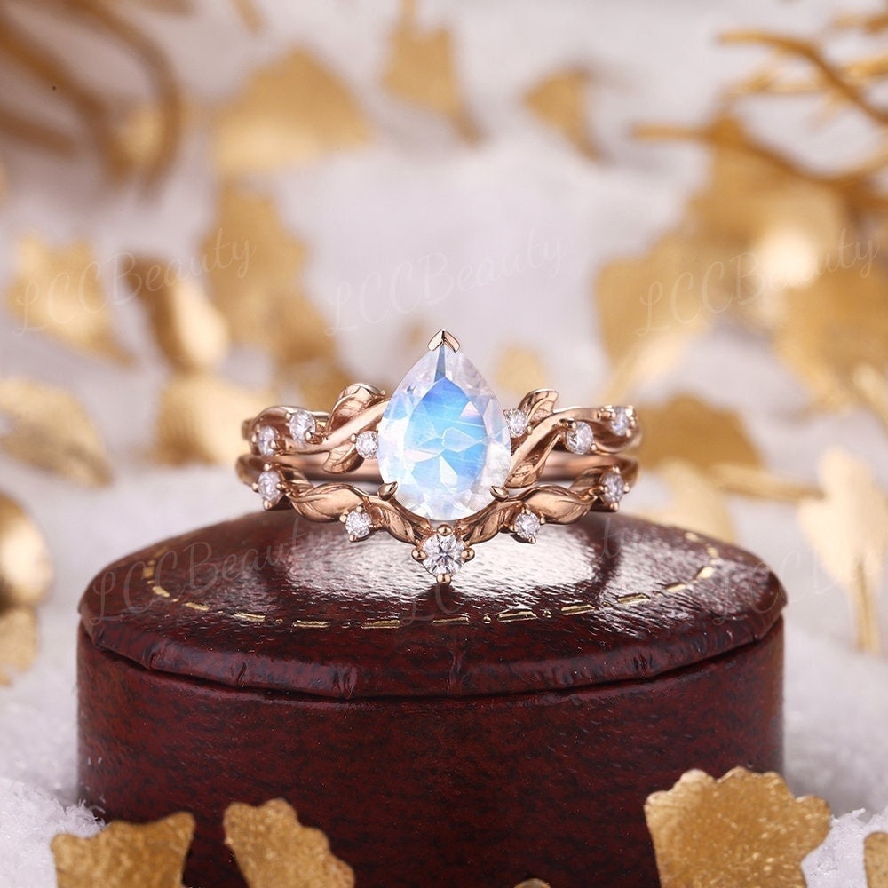 Vintage Mondstein Hochzeit Ring Set Art Deco Rose Gold Blumen Verlobungsringe Blatt Ehering Versprechen Ringe Für Frauen Handgemachten Schmuck von LCCjewelry