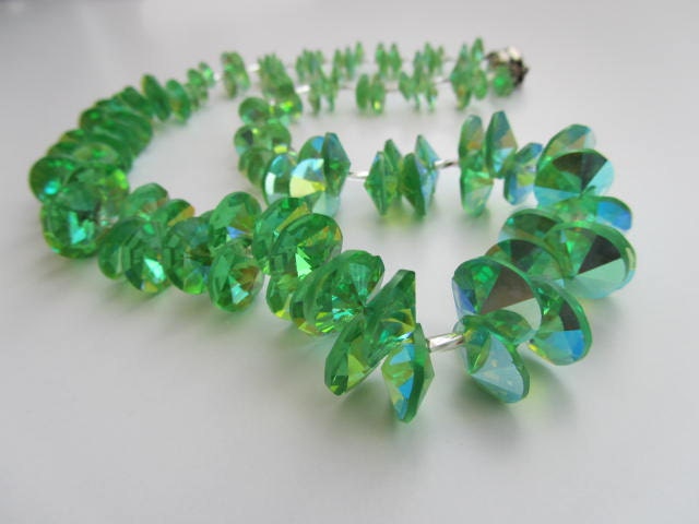 Seltene Vintage Swarovski Peridot Aurora Borealis Kristall Halskette von LCOriginalsJewelry