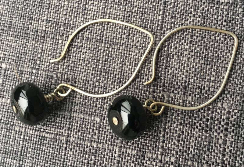2 Zoll Sterling Silber Draht Gewickelt Schwarz Onyx Auf Ohr Reifen 2 Zoll Sterling Silber Draht Gewickelt Schwarz Onyx Auf Ohr Reifen von LDBJewelry