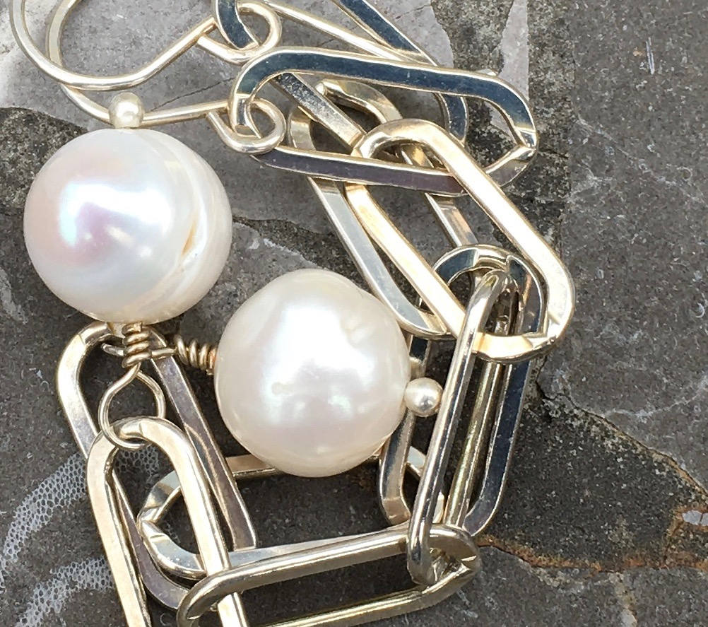 4 Zoll Lange Sterling Silber Länglich Links Mit Großen Barocken Weiß Süßwasserperlen 4 Zoll Lange Sterling Silber Länglich Links Mit Großen Barocken Weiß Süßwasserperlen von LDBJewelry