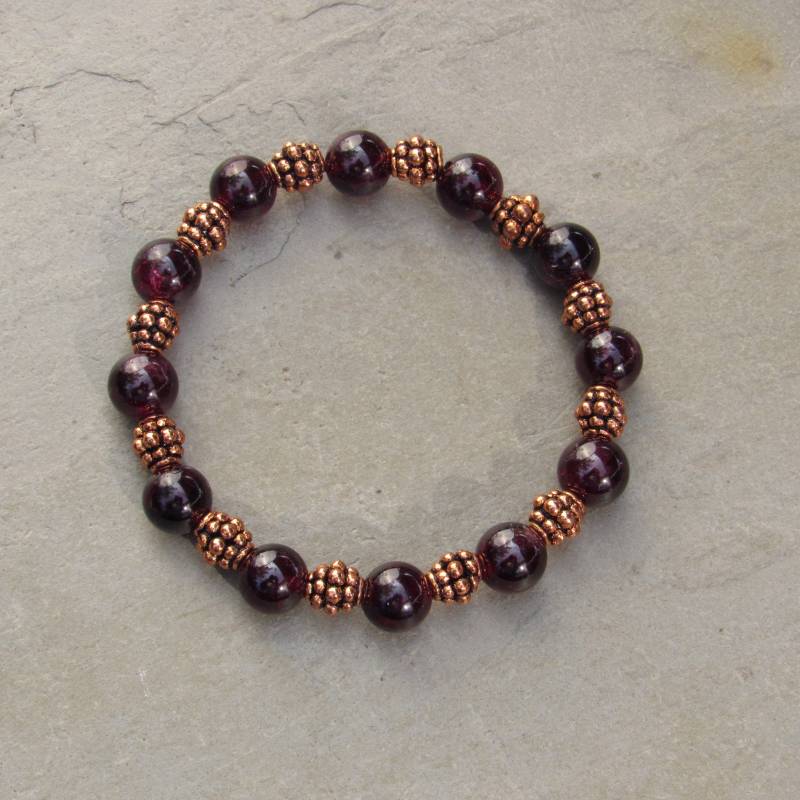 Granat Edelsteinen Mit Kupfer Stretch Armband von LDEAffinityJewelry