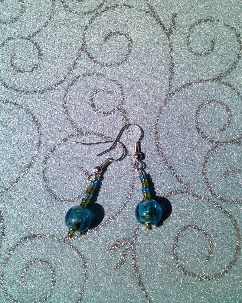 Aquamarin Und Hellgrün-Perlen-Ohrringe von LDJJewelry