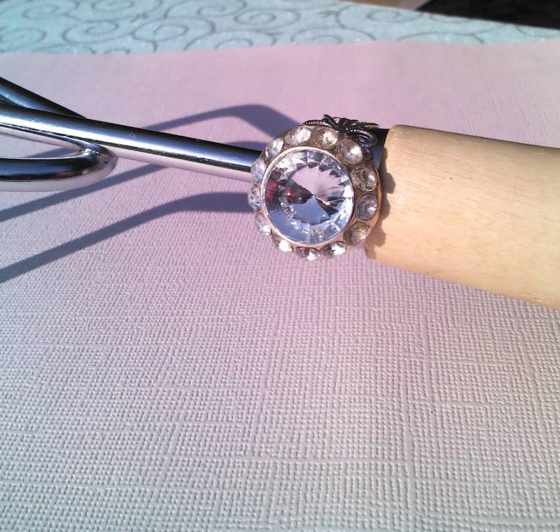 Großer Strass Ring Perfekt Für Ein Kostüm Box Oder Spiel Verlobungsring von LDJJewelry