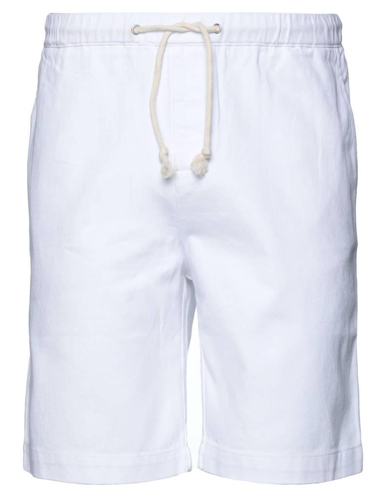 LE MONT ST MICHEL Shorts & Bermudashorts Herren Weiß von LE MONT ST MICHEL