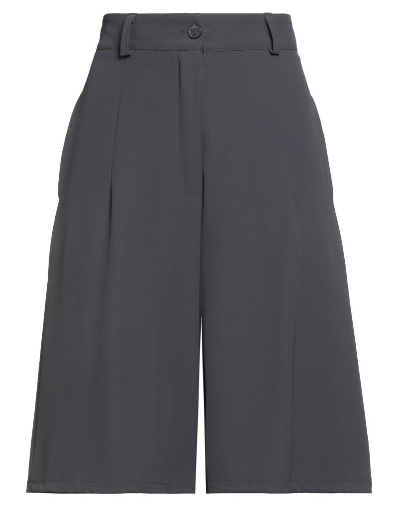 LE STREGHE Shorts & Bermudashorts Damen Grau von LE STREGHE