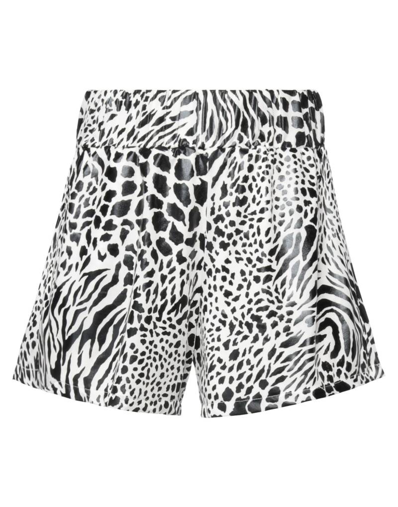 LE VOLIÈRE Shorts & Bermudashorts Damen Weiß von LE VOLIÈRE