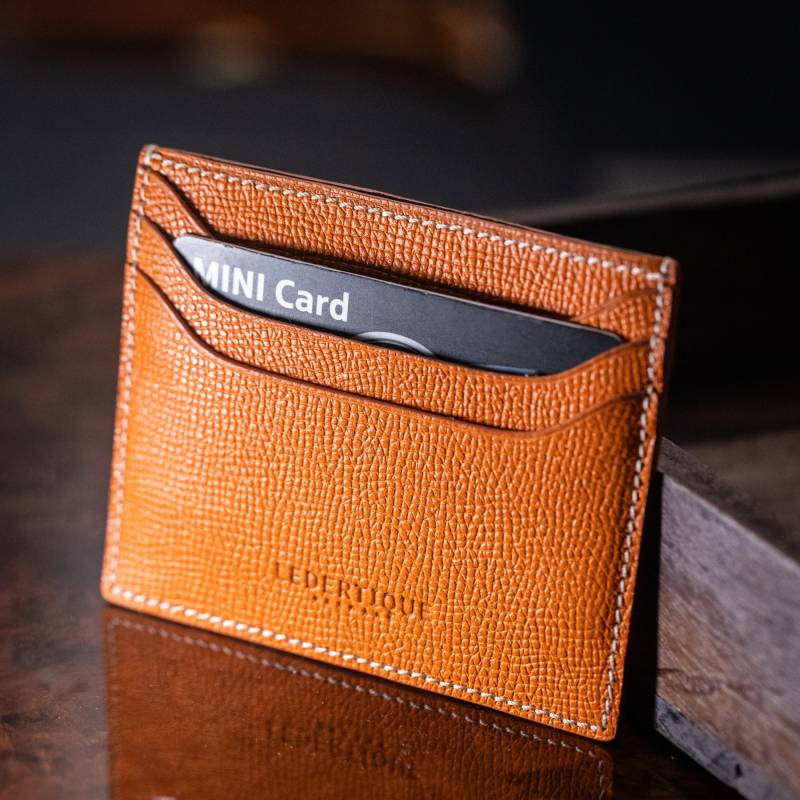 Kartenetui Aus French Grain Leder. Handgefertigt & Made in Germany von LEDERTIQUE